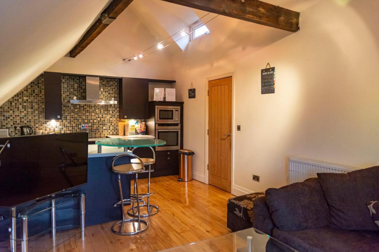 Apartment No.2 - The Old Red King Pub Mcr Manchester Dış mekan fotoğraf